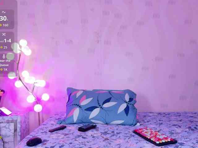 innocenthazel webcam