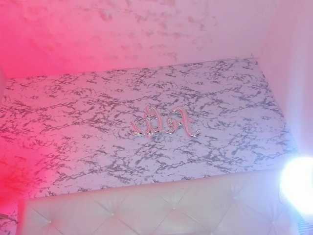 Preview of lili-taylor