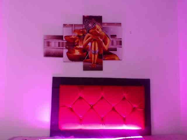 jhonnyyk Live Webcam on BongaCams