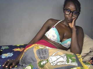 Pettite-Diofa Porn Show