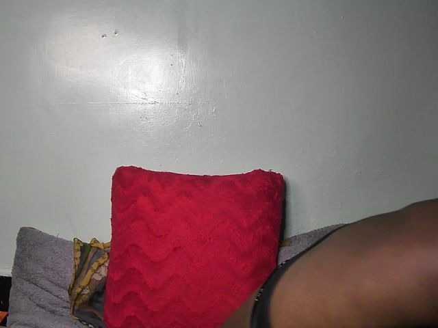 Pettite-Diofa live cam on BongaCams