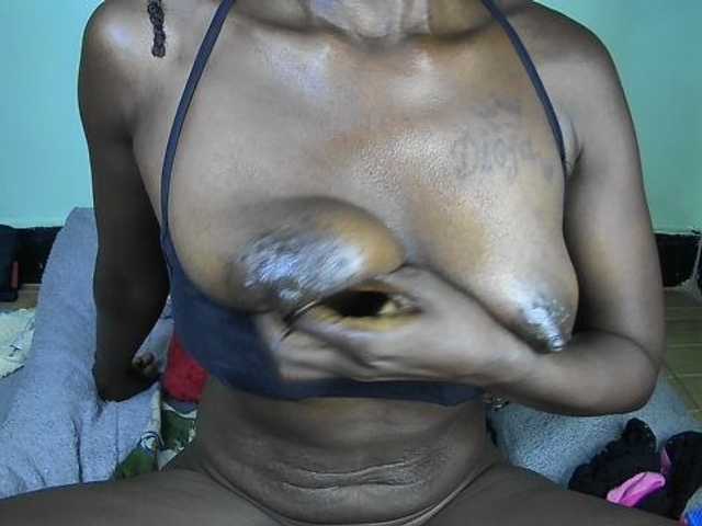 Pettite-Diofa live cam preview