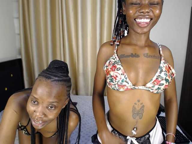 Camilafire4 live cam on BongaCams