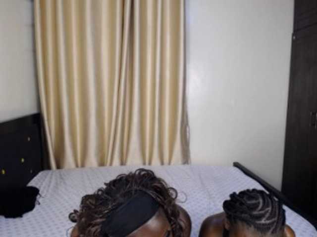 Camilafire4 live cam on BongaCams