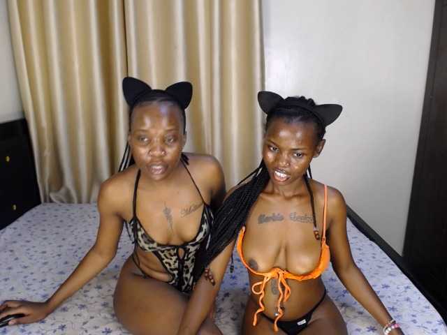 Camilafire4 live cam on BongaCams