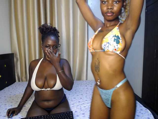 Camilafire4 live cam on BongaCams
