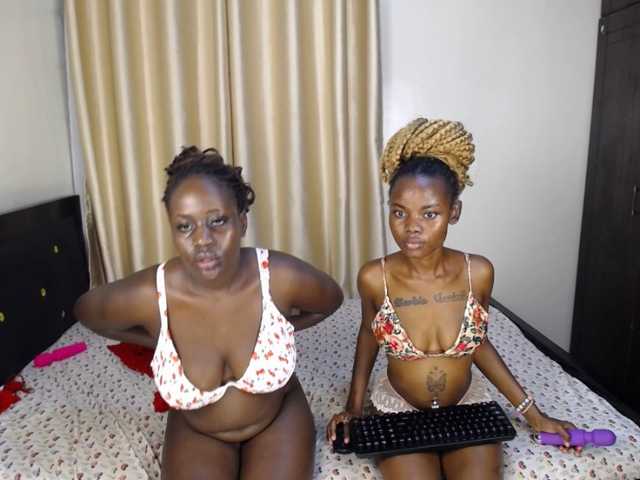 Camilafire4 live cam on BongaCams