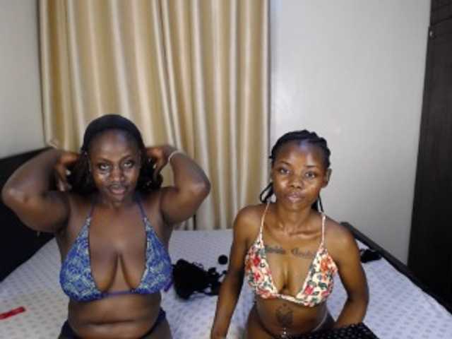 Camilafire4 live cam on BongaCams