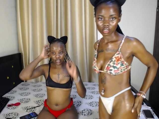 Camilafire4 live cam on BongaCams