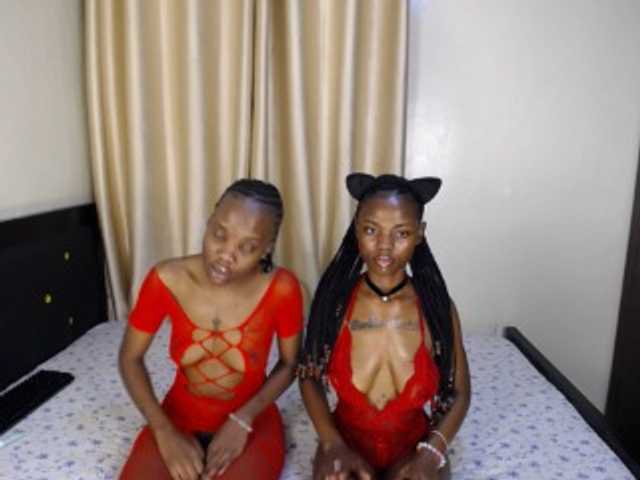 Camilafire4 live cam on BongaCams