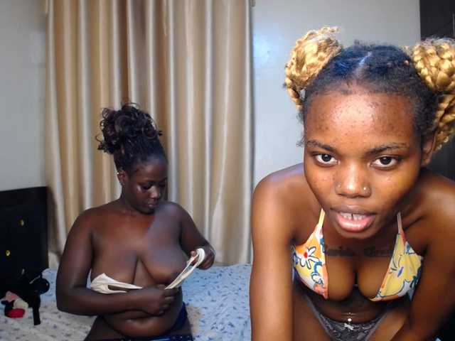 Camilafire4 live cam on BongaCams