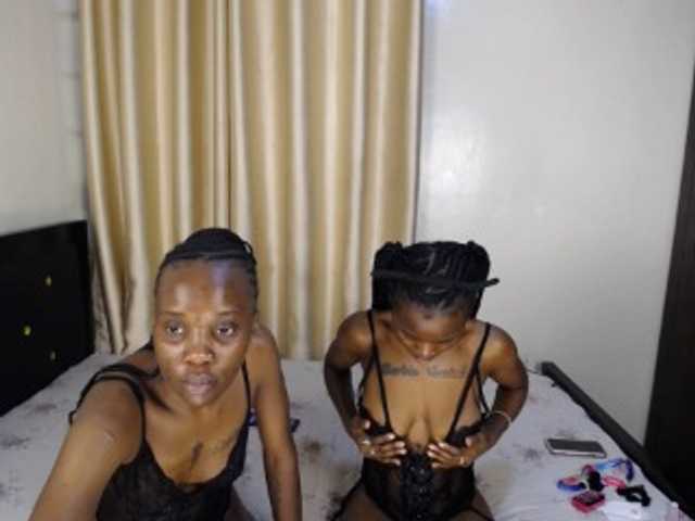 Camilafire4 live cam on BongaCams