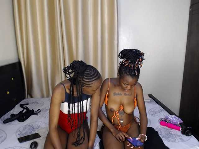 Camilafire4 live cam on BongaCams