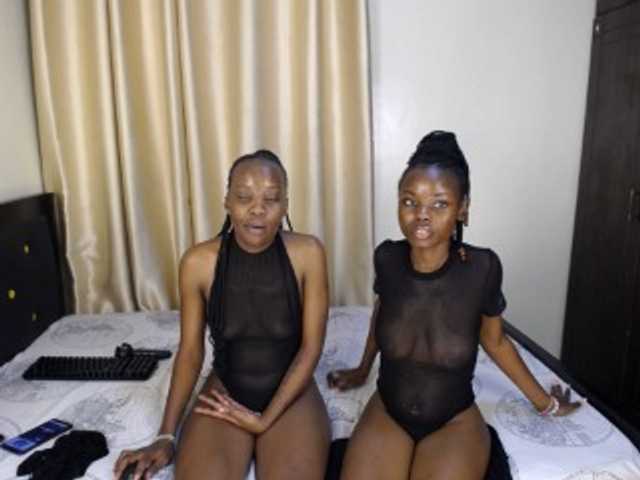 Camilafire4 live cam on BongaCams