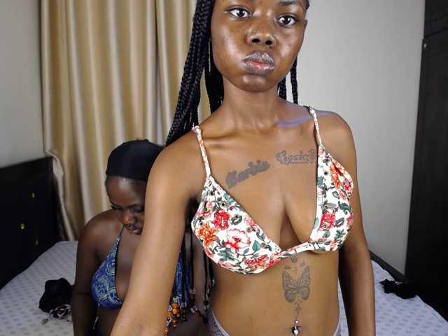 Camilafire4 live cam on BongaCams