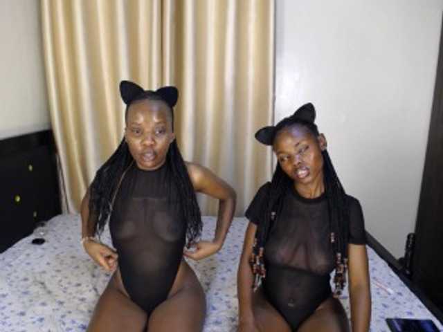 Camilafire4 live cam on BongaCams