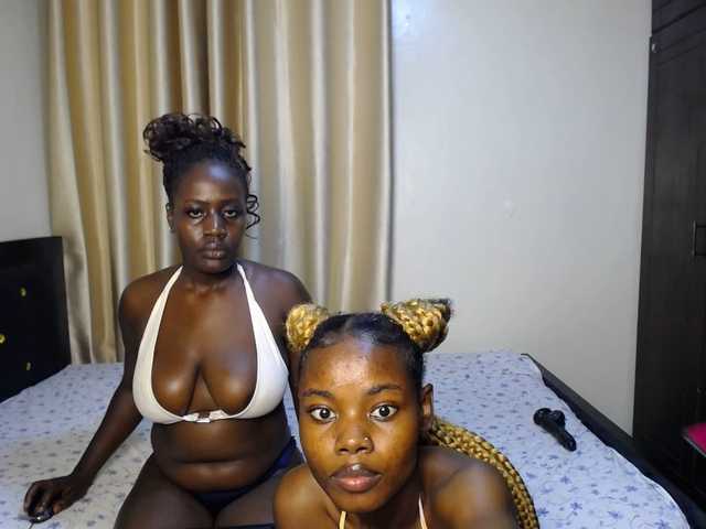 Camilafire4 live cam on BongaCams
