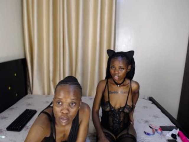 Camilafire4 live cam on BongaCams