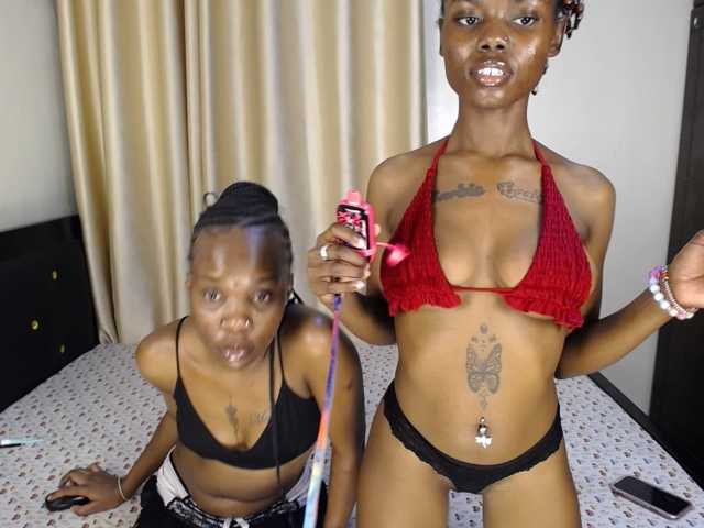 Camilafire4 live cam on BongaCams