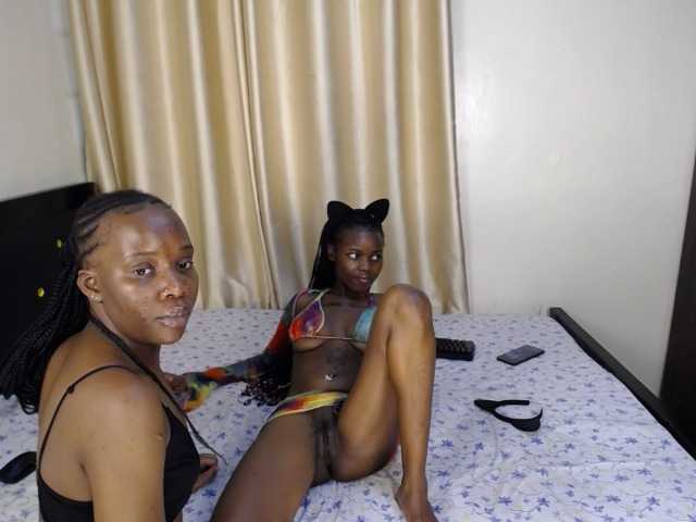 Camilafire4 live cam on BongaCams