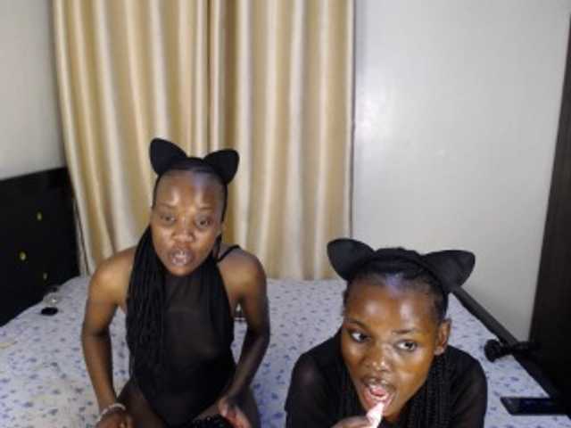 Camilafire4 live cam on BongaCams