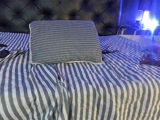 kim-marquez webcam