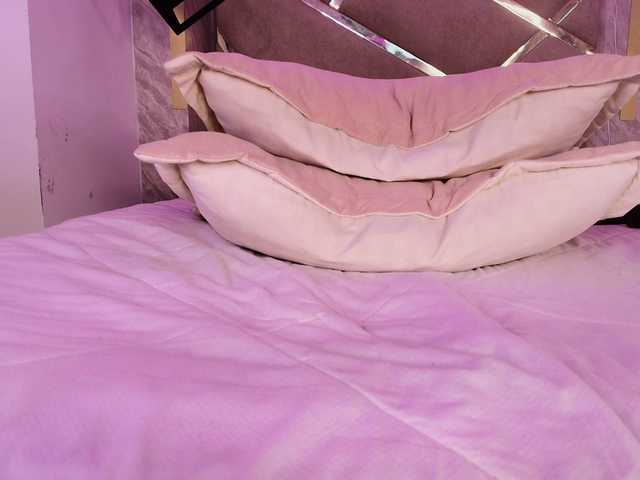 nathalyasummer's BongaCams show and profile