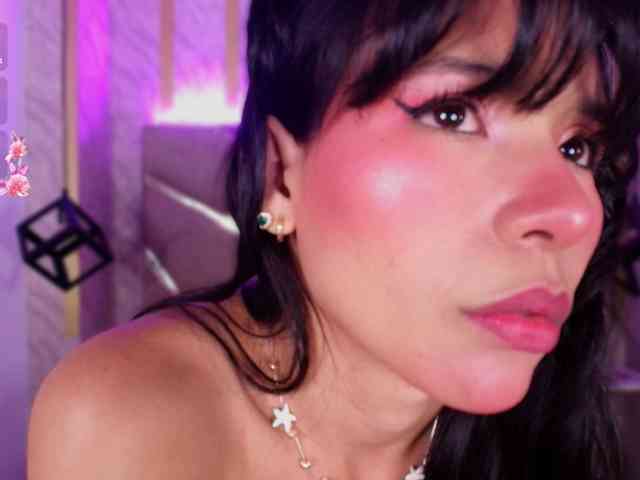 Model: nathalyasummer