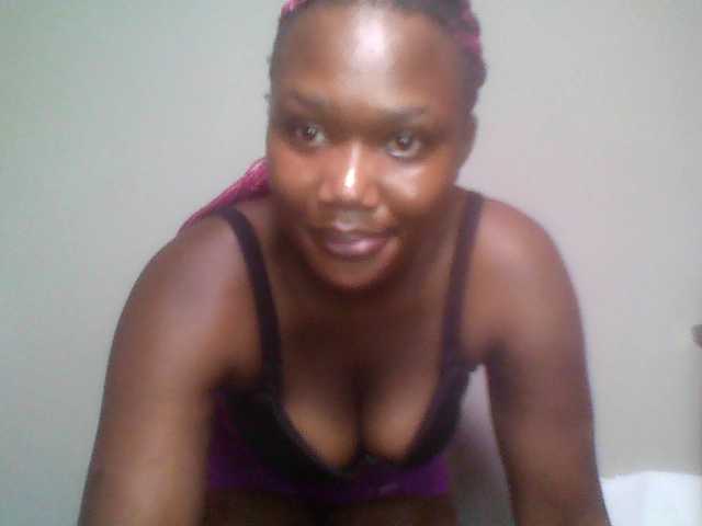 Ebonywaffle live cam on BongaCams