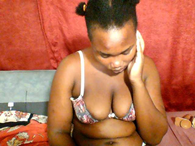 Ebonywaffle live cam on BongaCams