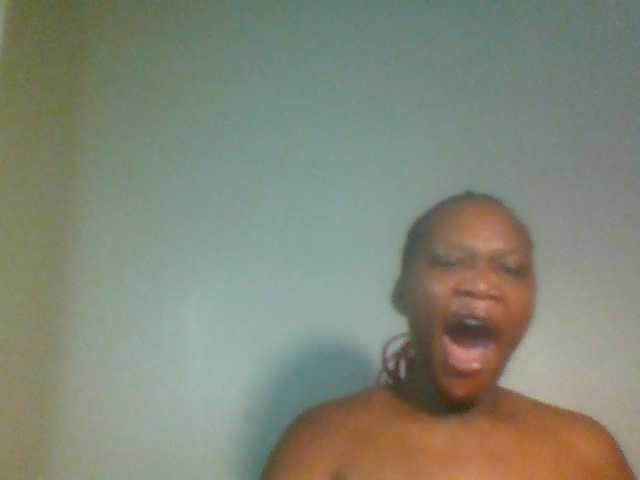 Ebonywaffle live cam on BongaCams