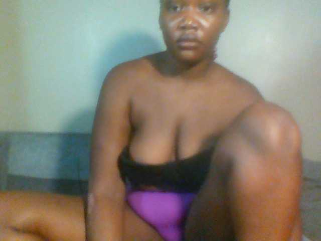 Ebonywaffle live cam on BongaCams