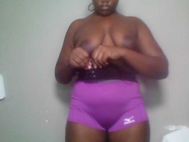 Ebonywaffle live cam on BongaCams