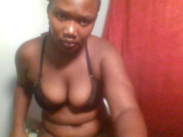 Ebonywaffle live cam on BongaCams