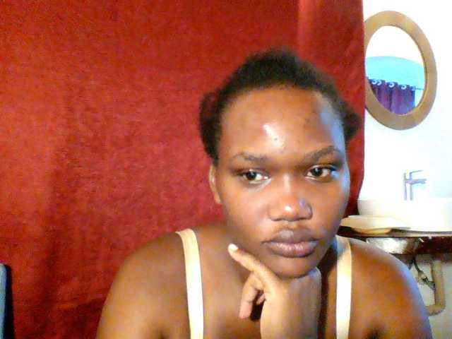 Ebonywaffle live cam on BongaCams