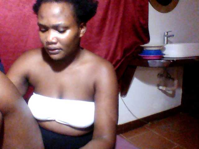 Ebonywaffle live cam on BongaCams