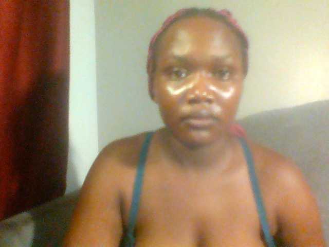 Ebonywaffle live cam on BongaCams