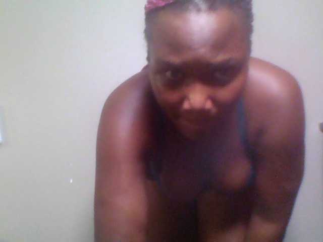 Ebonywaffle live cam on BongaCams