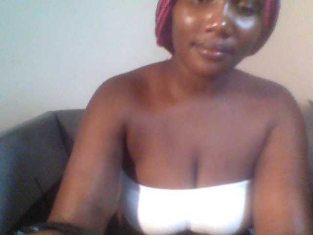Ebonywaffle live cam on BongaCams