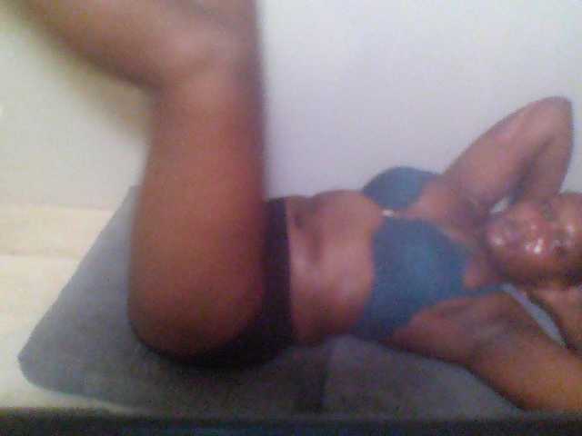 Ebonywaffle live cam on BongaCams