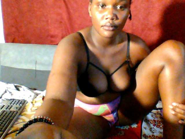 Ebonywaffle live cam on BongaCams