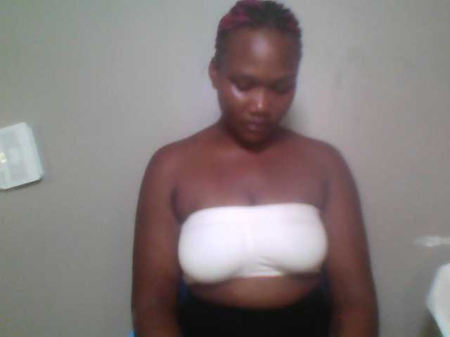 Ebonywaffle live cam on BongaCams