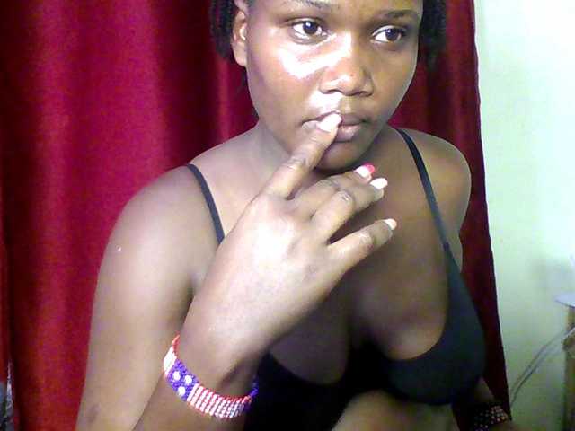 Ebonywaffle's BongaCams show and profile