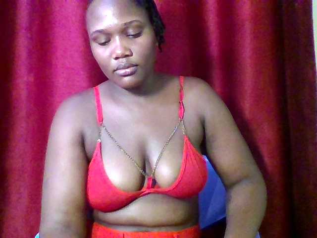 Ebonywaffle Live Cam on BongaCams