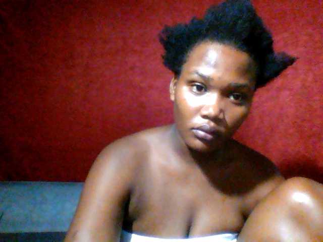 Ebonywaffle live cam on BongaCams
