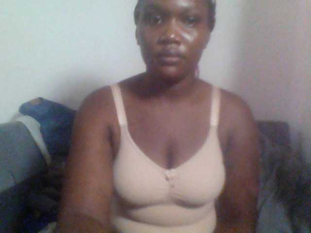 Ebonywaffle live cam on BongaCams