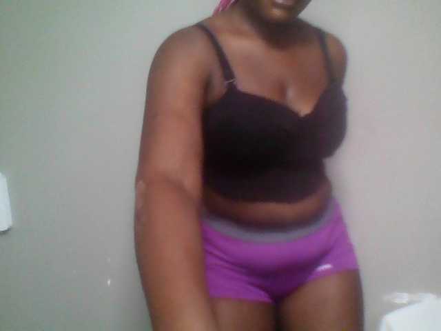 Ebonywaffle live cam on BongaCams