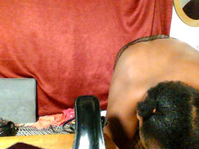 Ebonywaffle live cam on BongaCams