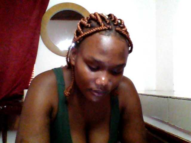 Ebonywaffle live cam on BongaCams