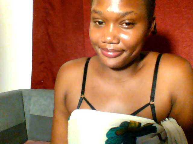 Ebonywaffle live cam on BongaCams